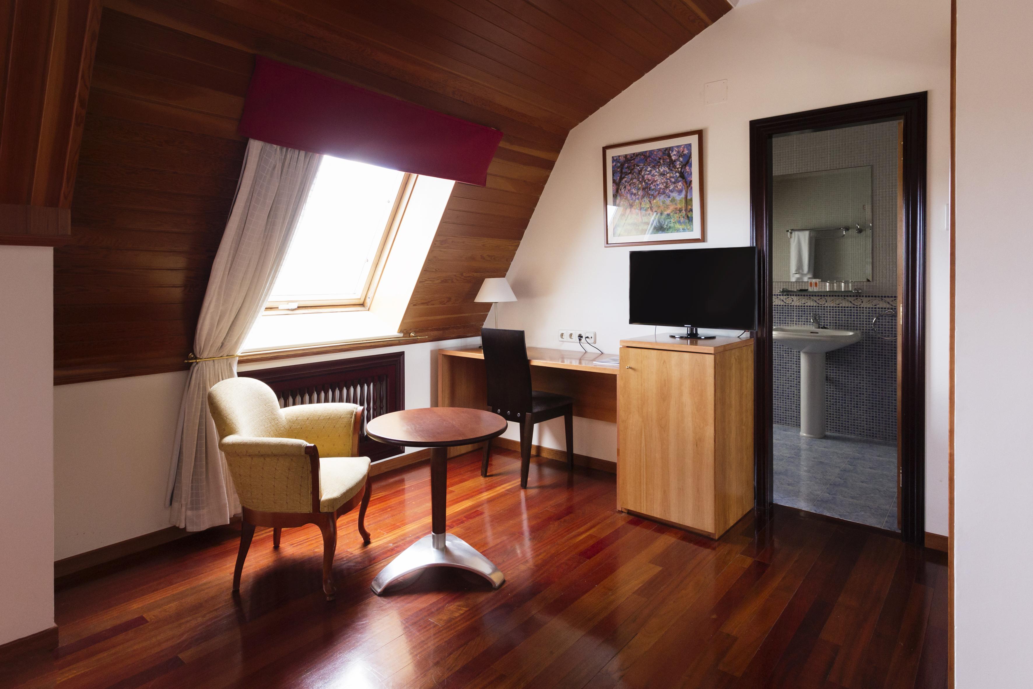 Hotel Valencia Ferrol Exteriör bild
