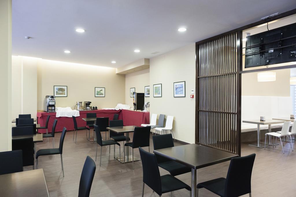 Hotel Valencia Ferrol Exteriör bild