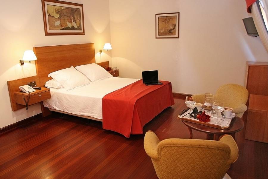 Hotel Valencia Ferrol Exteriör bild